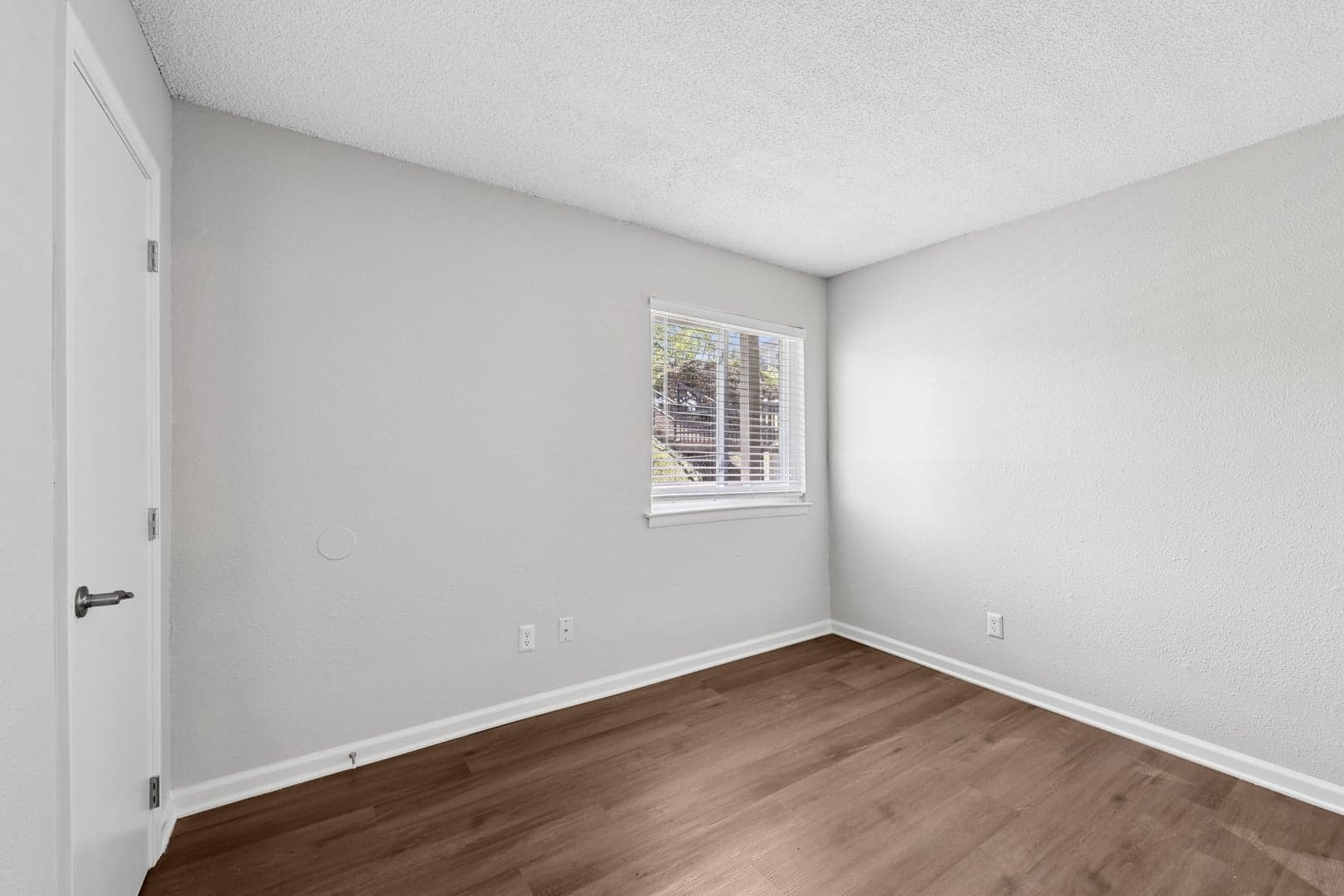 Whispering Oaks photo 3